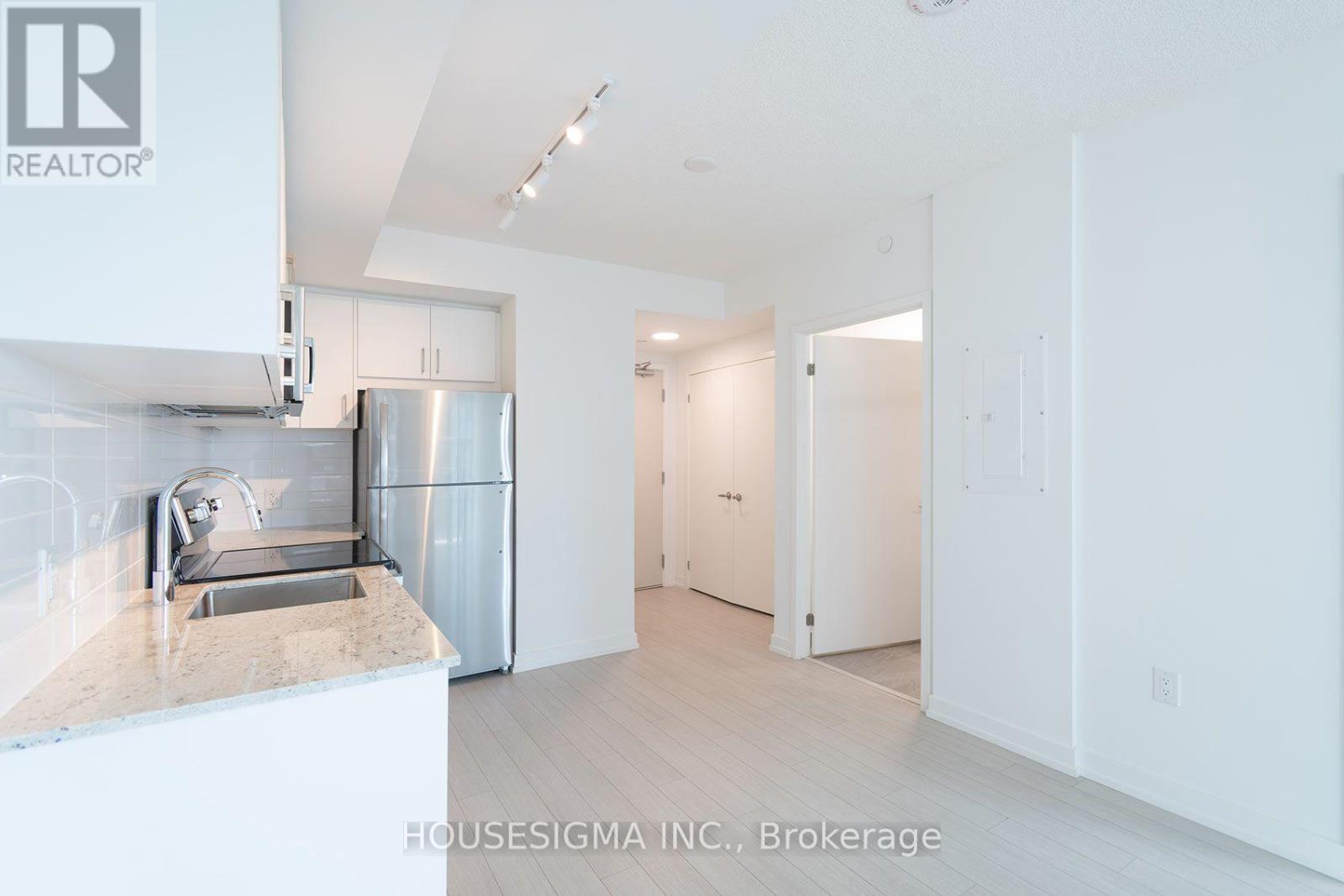 1105 - 4010 Eglinton Avenue W, Toronto, Ontario  M9A 0G5 - Photo 19 - W13637738