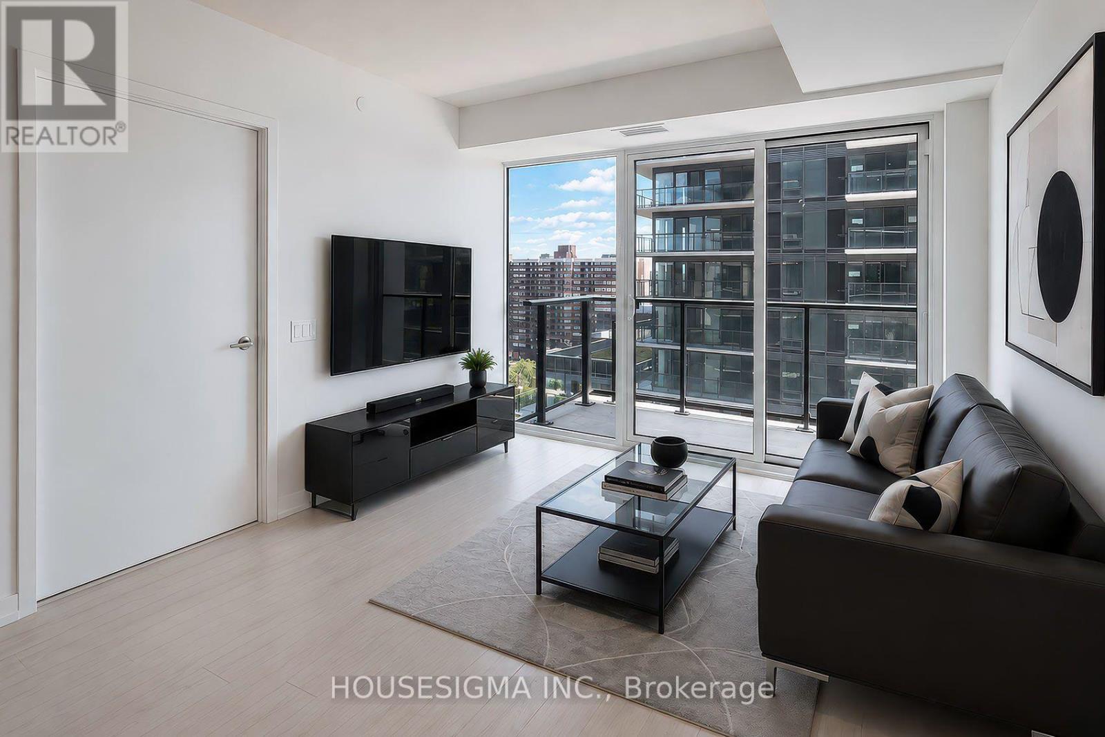 1105 - 4010 Eglinton Avenue W, Toronto, Ontario  M9A 0G5 - Photo 2 - W13637738