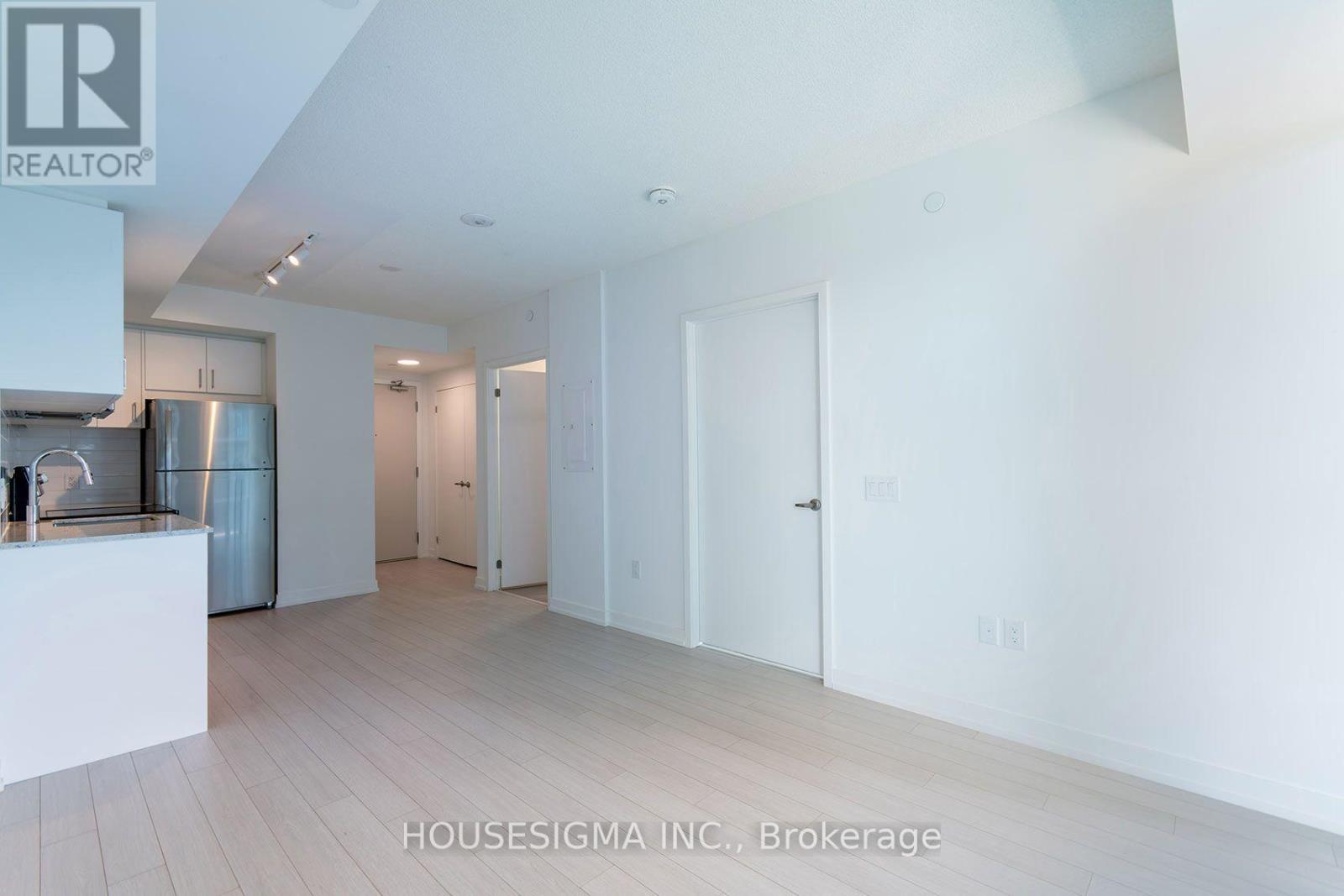 1105 - 4010 Eglinton Avenue W, Toronto, Ontario  M9A 0G5 - Photo 21 - W13637738