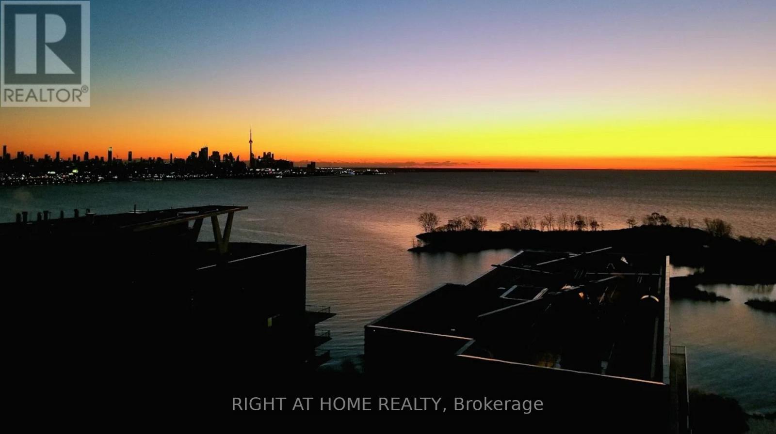 2402 - 56 Annie Craig Drive, Toronto, Ontario  M8V 0C5 - Photo 3 - W13637776