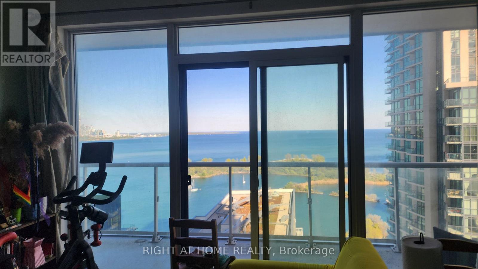 2402 - 56 Annie Craig Drive, Toronto, Ontario  M8V 0C5 - Photo 4 - W13637776