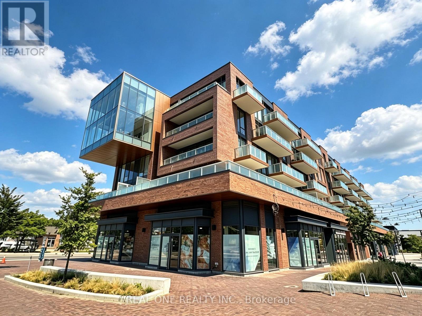 333 - 215 LAKESHORE ROAD W, Mississauga, Ontario