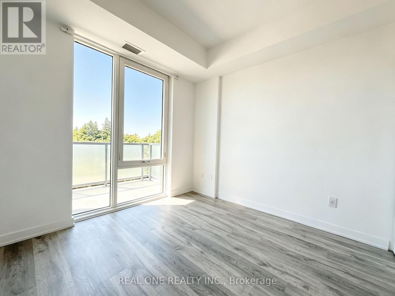 333 - 215 Lakeshore Road W, Mississauga, Ontario L5H 0A7 - Photo 14 - W13637790
