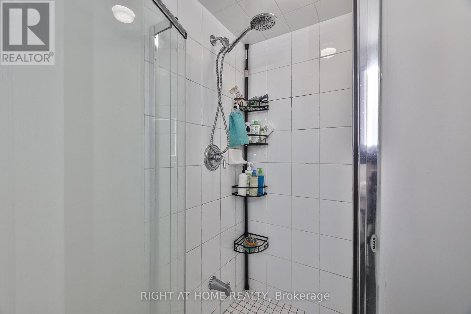 2402 - 3 Michael Power Place, Toronto, Ontario  M9A 0A2 - Photo 19 - W13637814