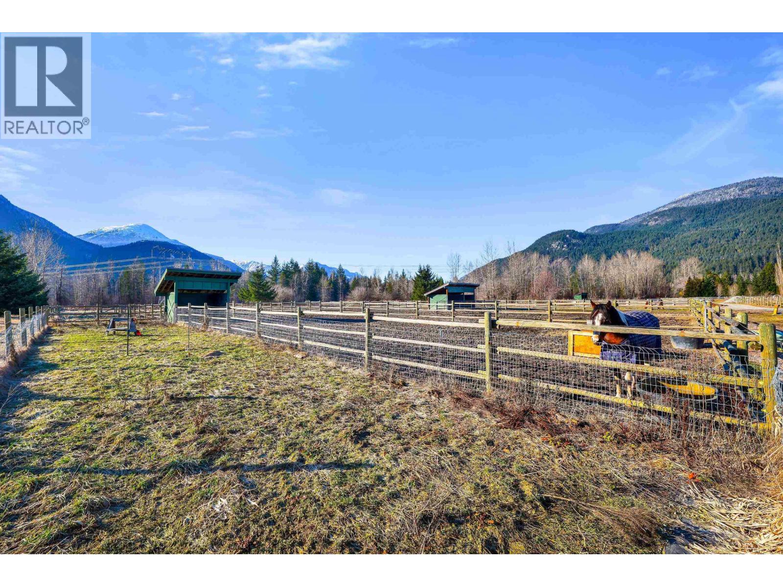 7395 Clover Road, Pemberton, British Columbia  V0N 2L0 - Photo 32 - R3093319