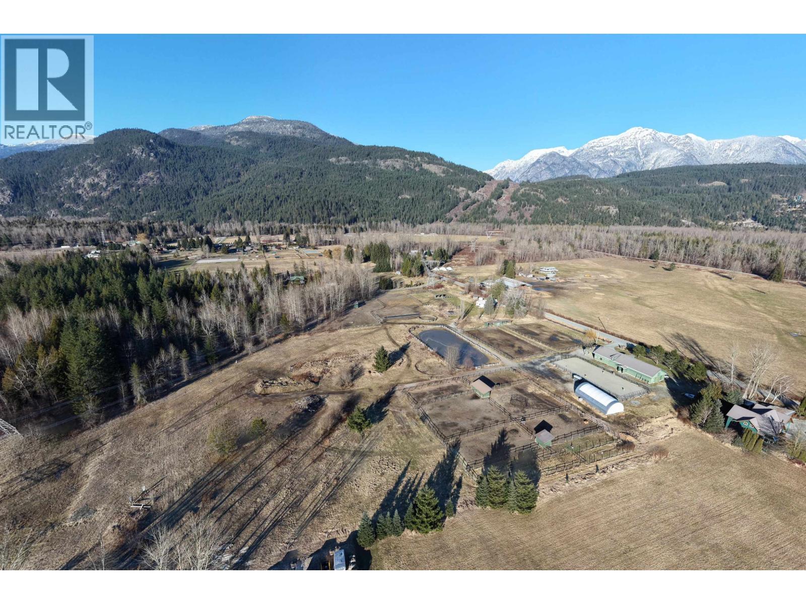 7395 Clover Road, Pemberton, British Columbia  V0N 2L0 - Photo 24 - R3093319