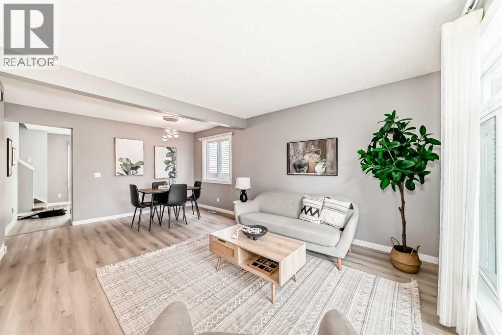 7 Martinview Crescent Ne, Calgary, Alberta  T3J 2S2 - Photo 4 - A2319189