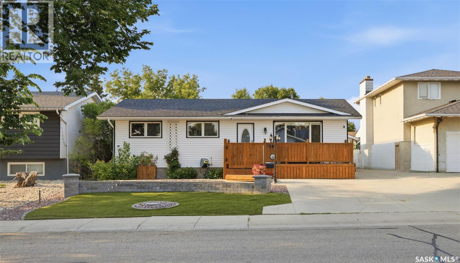 98 Dunsmore DRIVE, Regina, Saskatchewan