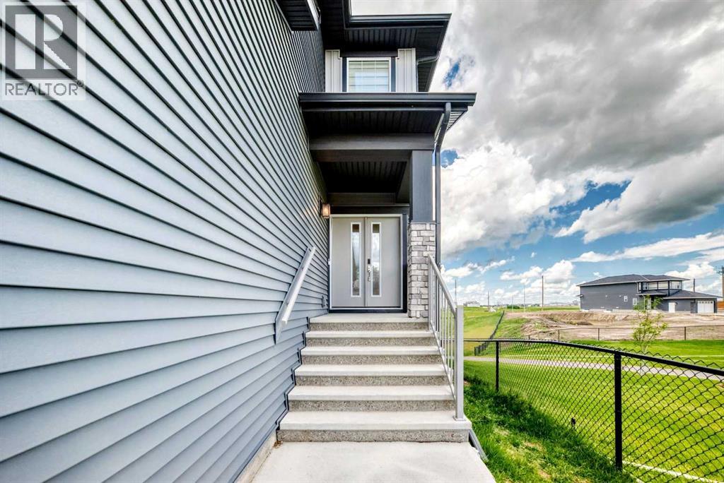 171 Corner Glen Grove Ne, Calgary, Alberta  T3N 2S3 - Photo 3 - A2326683