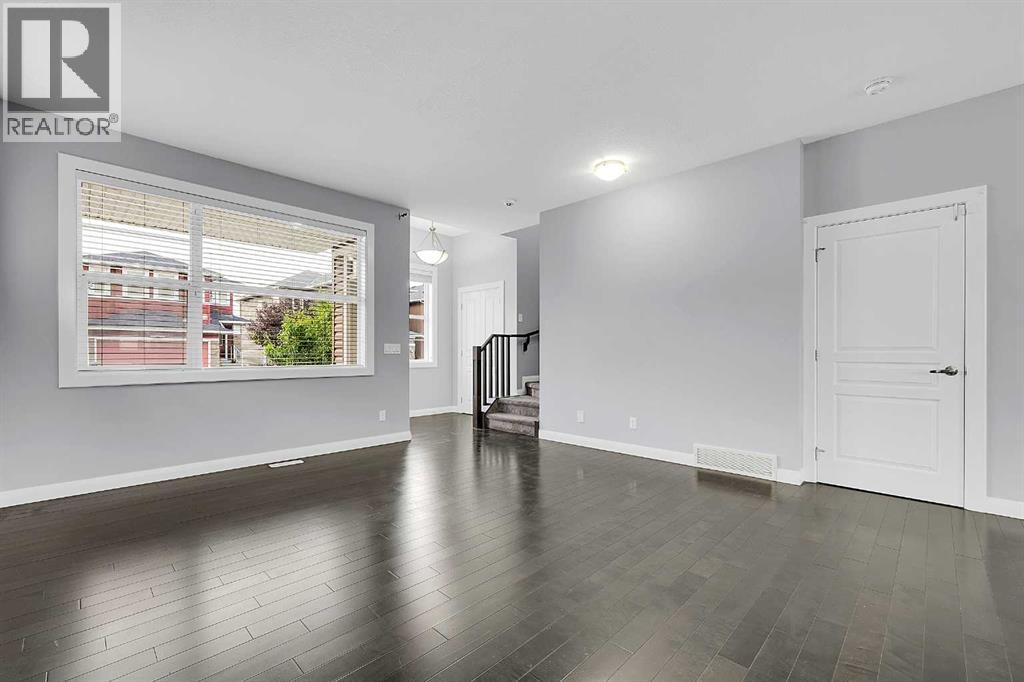 95 Redstone Park Ne, Calgary, Alberta  T3N 0P7 - Photo 6 - A2334373