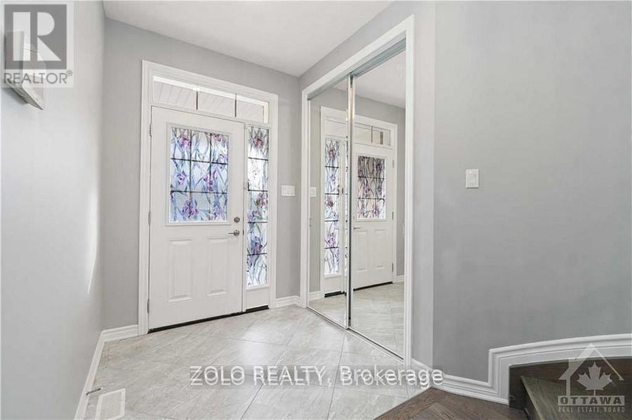 108 Flowing Creek Circle, Ottawa, Ontario  K2M 0K1 - Photo 3 - X13637828