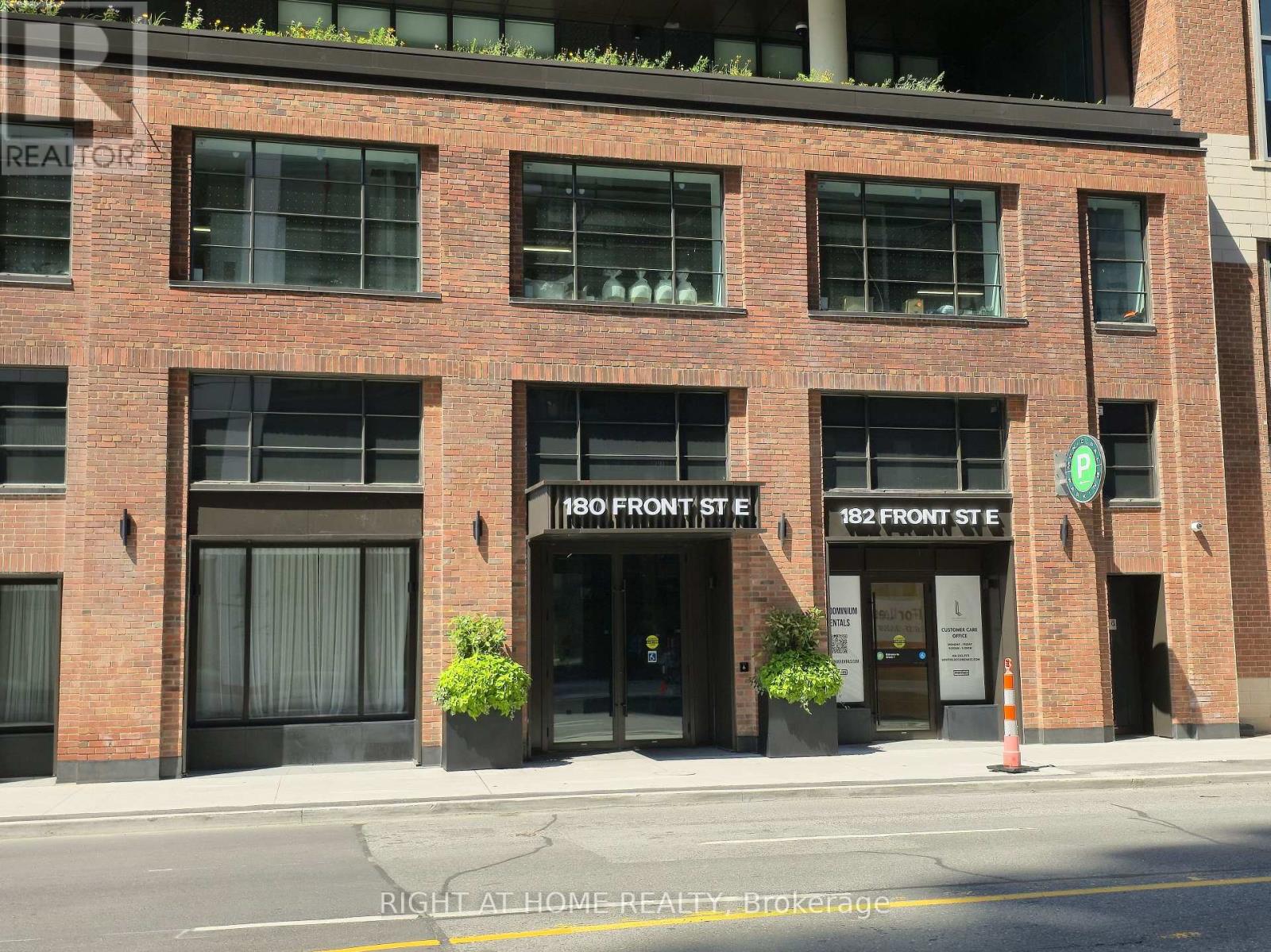 4209 - 180 FRONT STREET E, Toronto, Ontario
