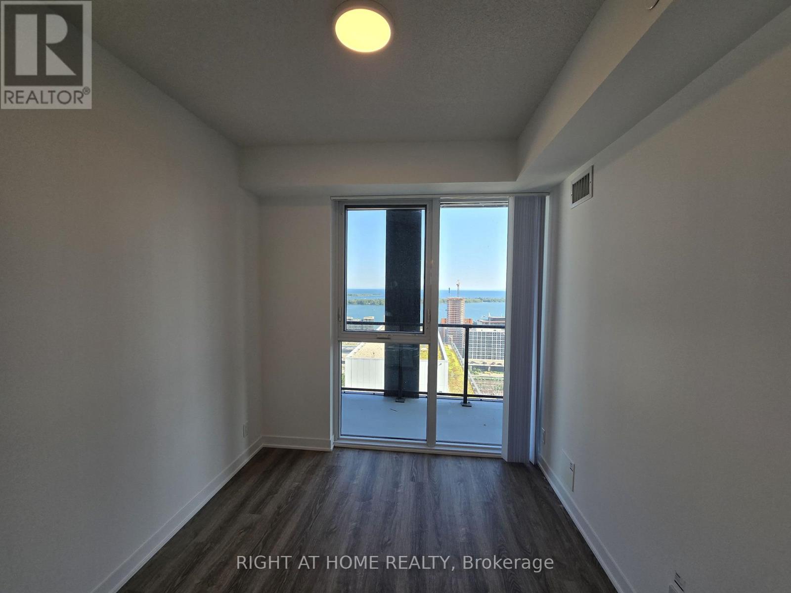 4209 - 180 Front Street E, Toronto, Ontario  M5A 0A9 - Photo 13 - C13637820