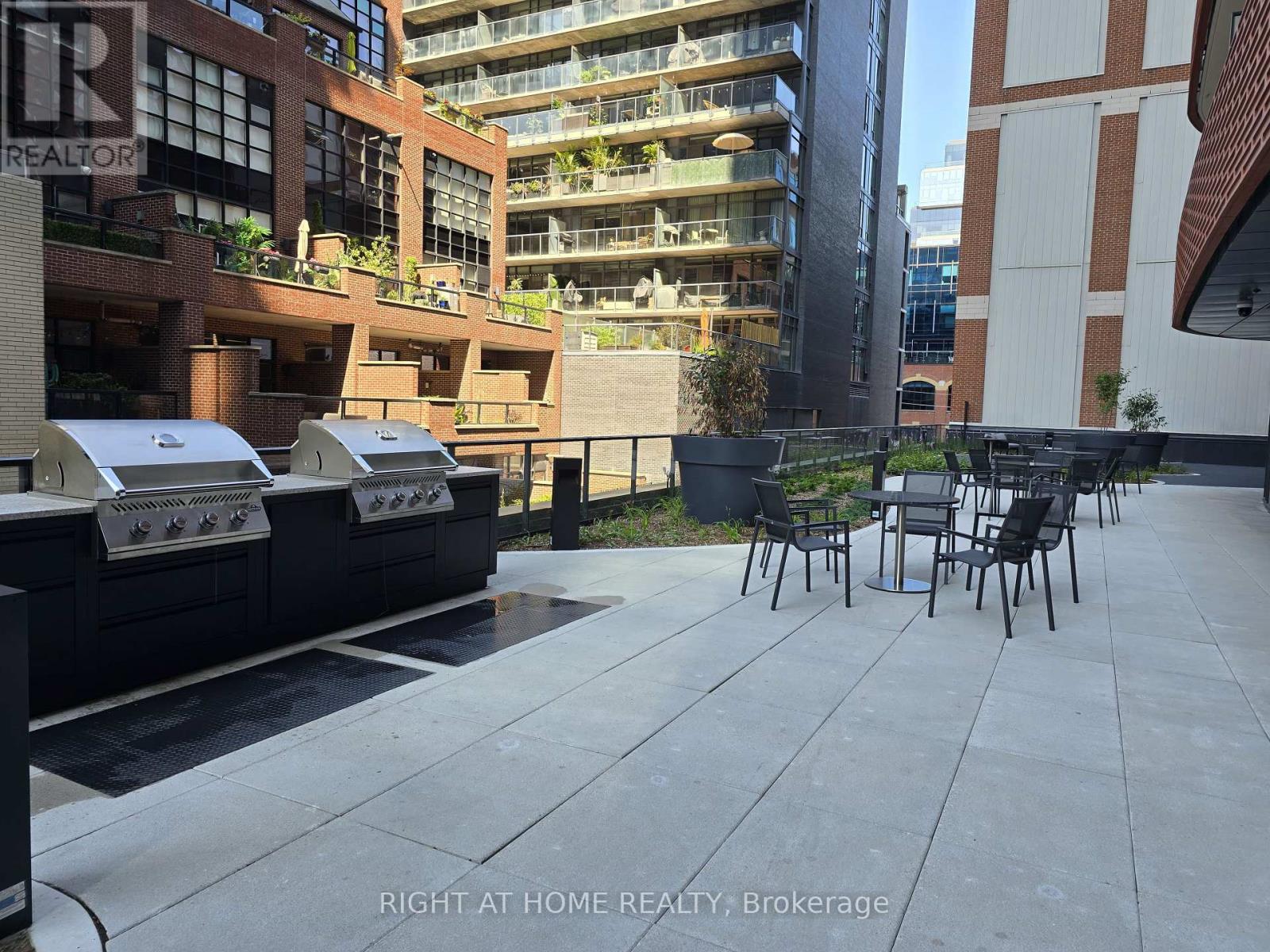 4209 - 180 Front Street E, Toronto, Ontario  M5A 0A9 - Photo 25 - C13637820