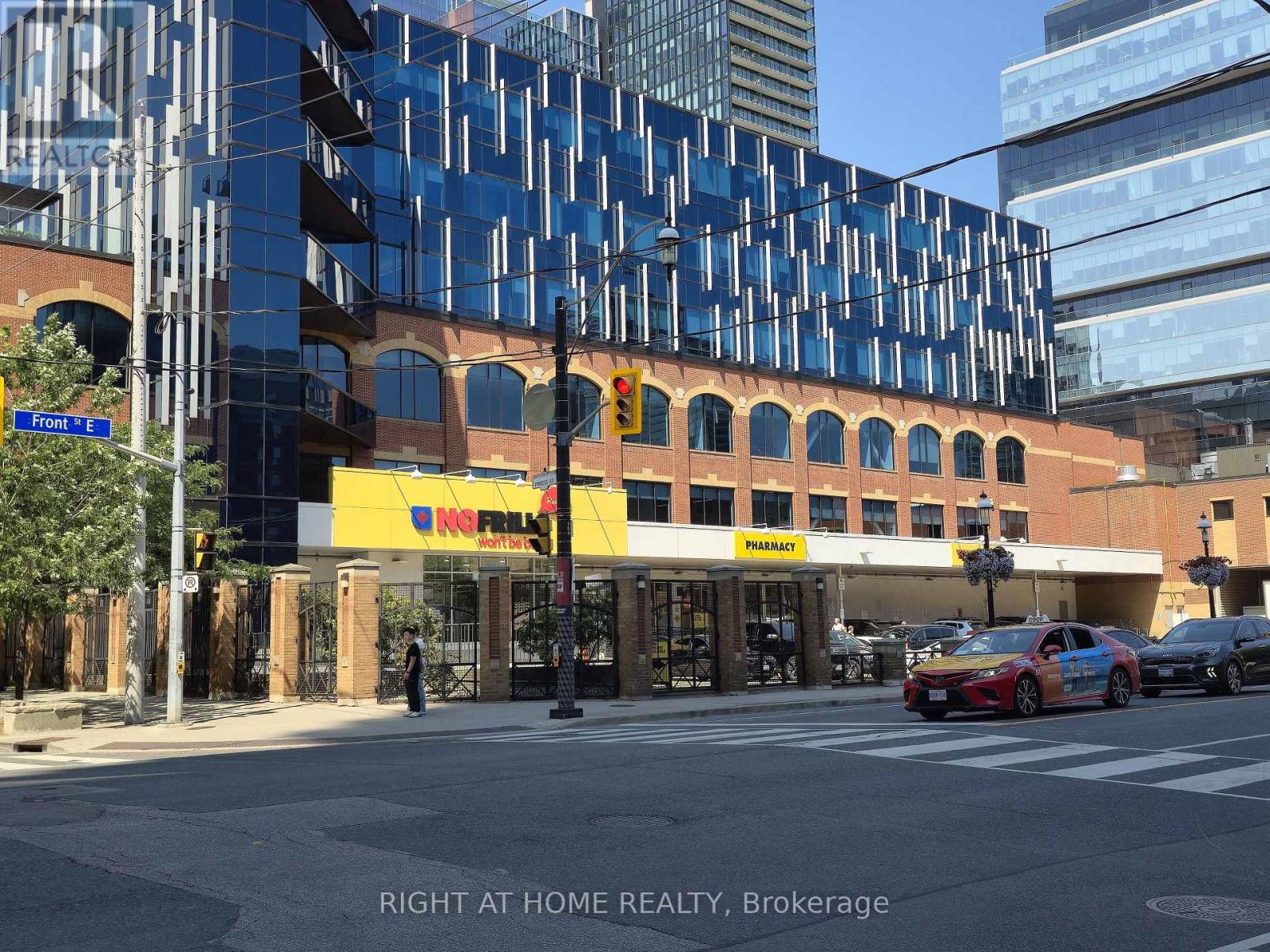 4209 - 180 Front Street E, Toronto, Ontario  M5A 0A9 - Photo 26 - C13637820