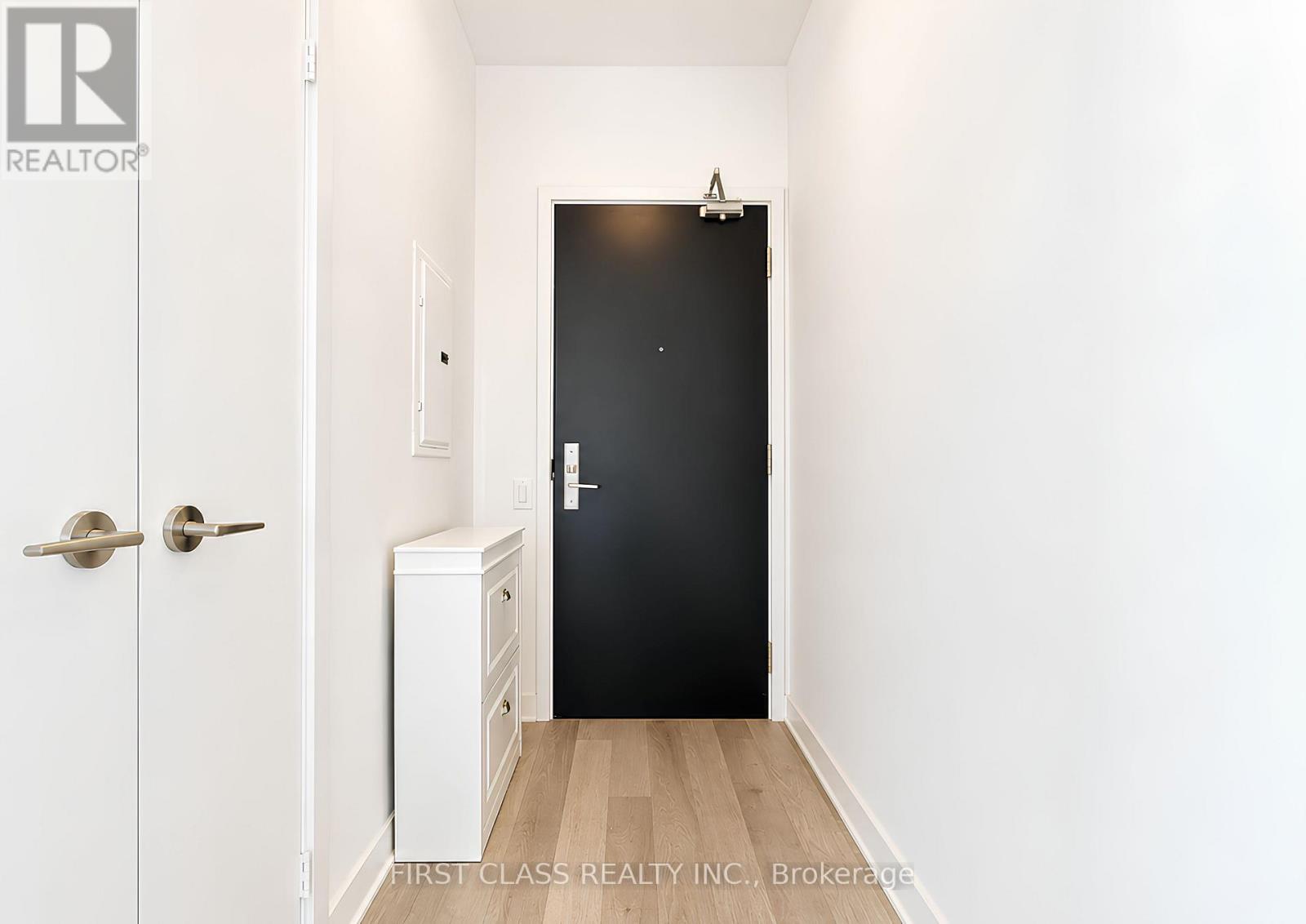 2304 - 290 Adelaide Street W, Toronto, Ontario M5V 1P6 - Photo 18 - C13637836