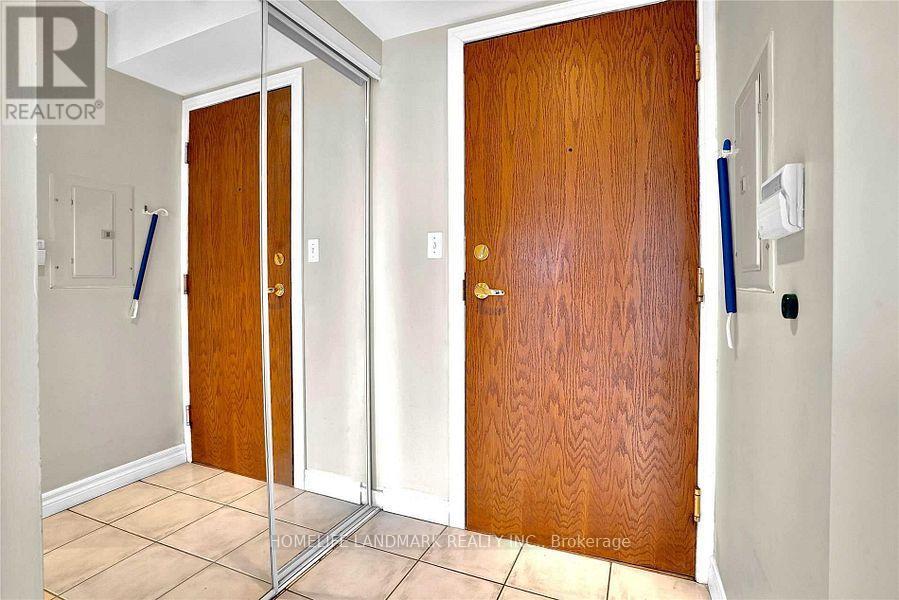 2102 - 11 Lee Centre Drive, Toronto, Ontario M1H 3J5 - Photo 6 - E13637846