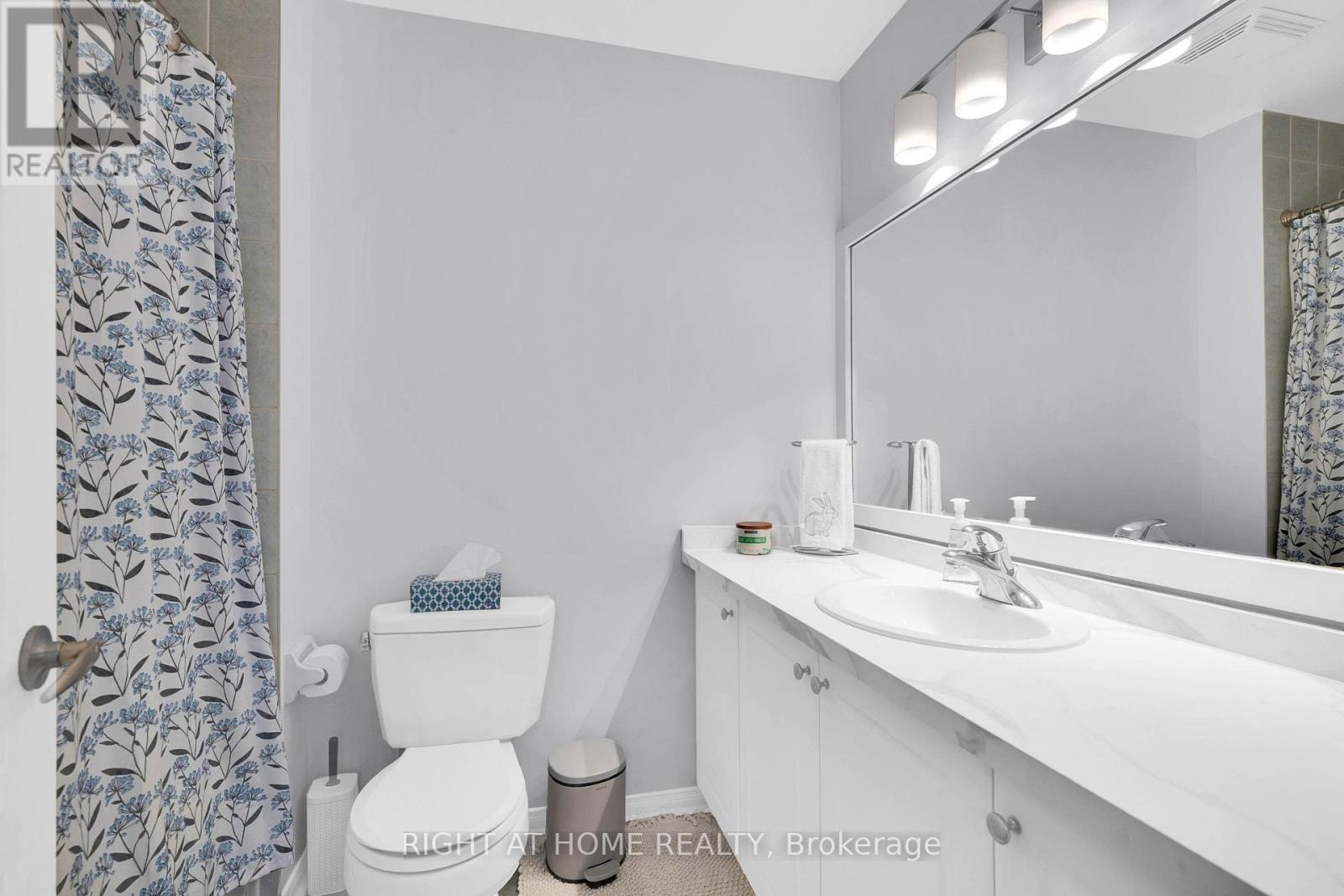 204 Burgess Crescent, Newmarket, Ontario L3X 2T9 - Photo 15 - N13637838