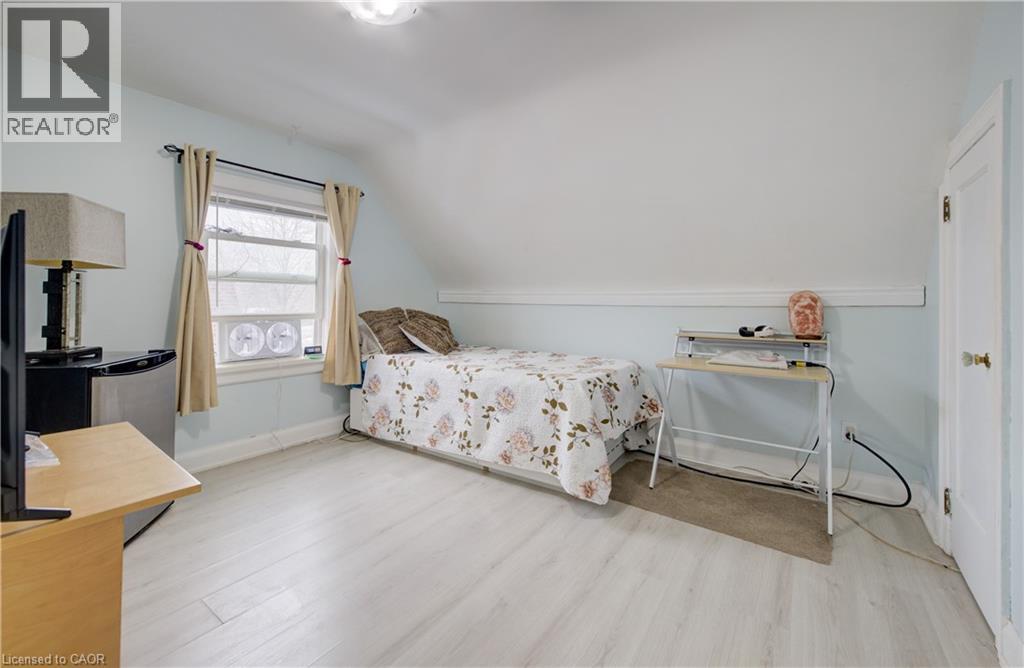76 Brentwood Avenue, Kitchener, Ontario  N2H 2C8 - Photo 18 - 40853333