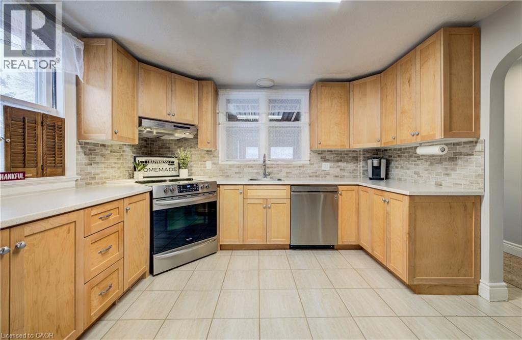 76 Brentwood Avenue, Kitchener, Ontario  N2H 2C8 - Photo 5 - 40853333