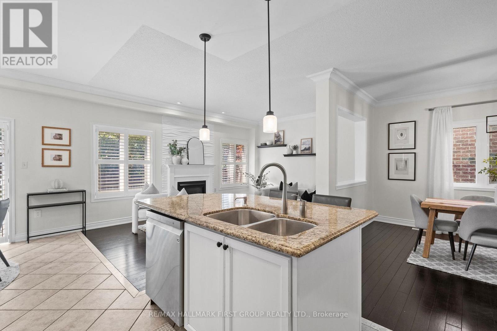 3040 Ferguson Drive, Burlington, Ontario L7M 0G5 - Photo 11 - W13637844