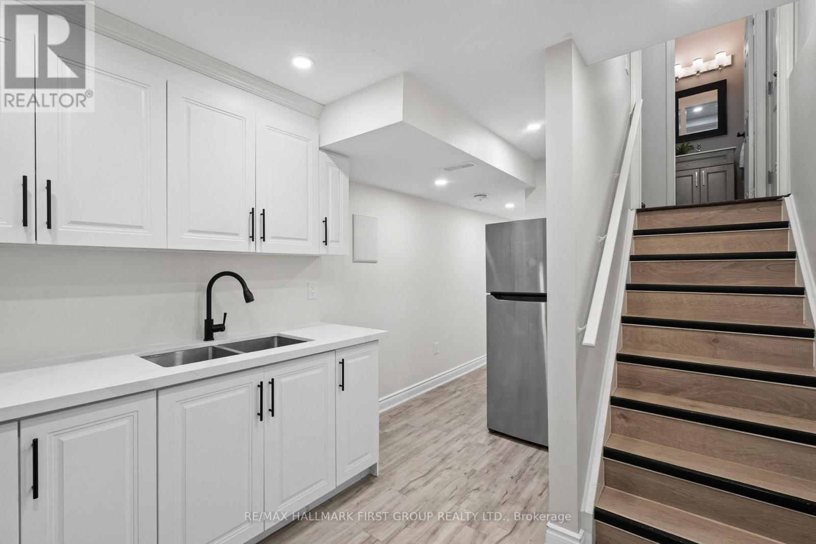 3040 Ferguson Drive, Burlington, Ontario L7M 0G5 - Photo 38 - W13637844