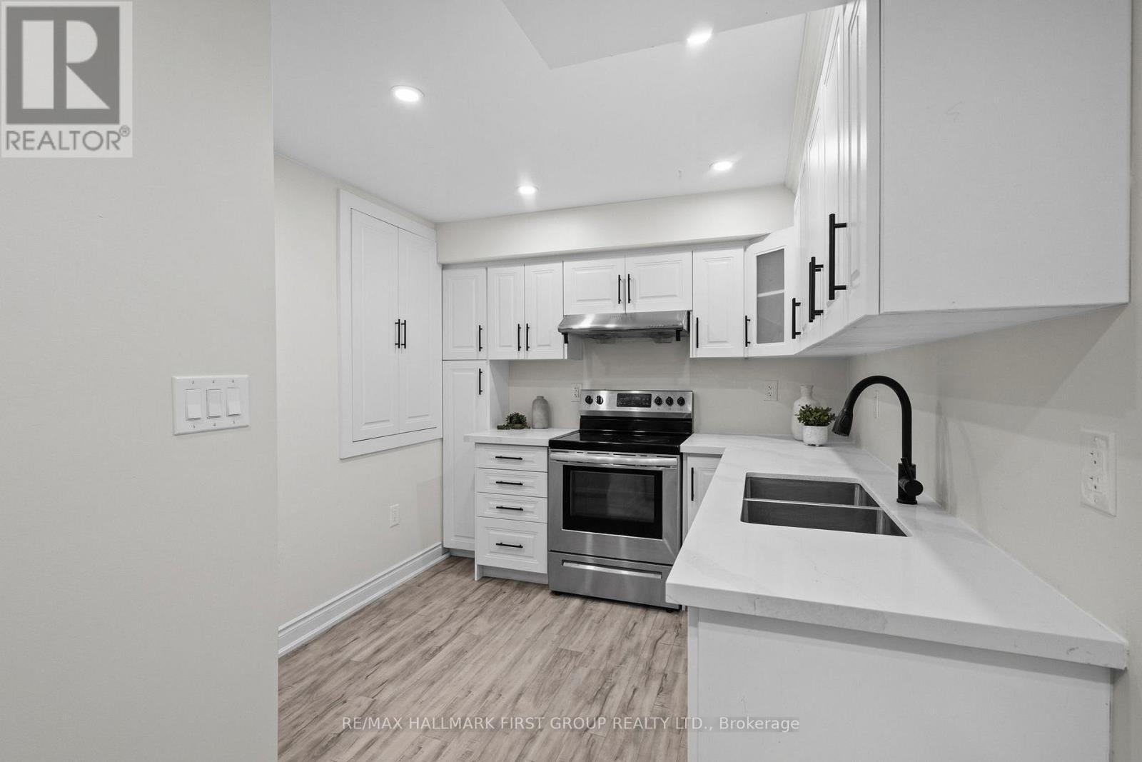 3040 Ferguson Drive, Burlington, Ontario L7M 0G5 - Photo 40 - W13637844