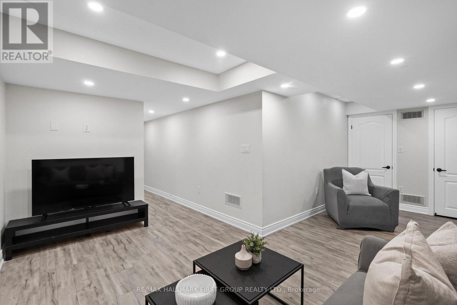 3040 Ferguson Drive, Burlington, Ontario L7M 0G5 - Photo 42 - W13637844
