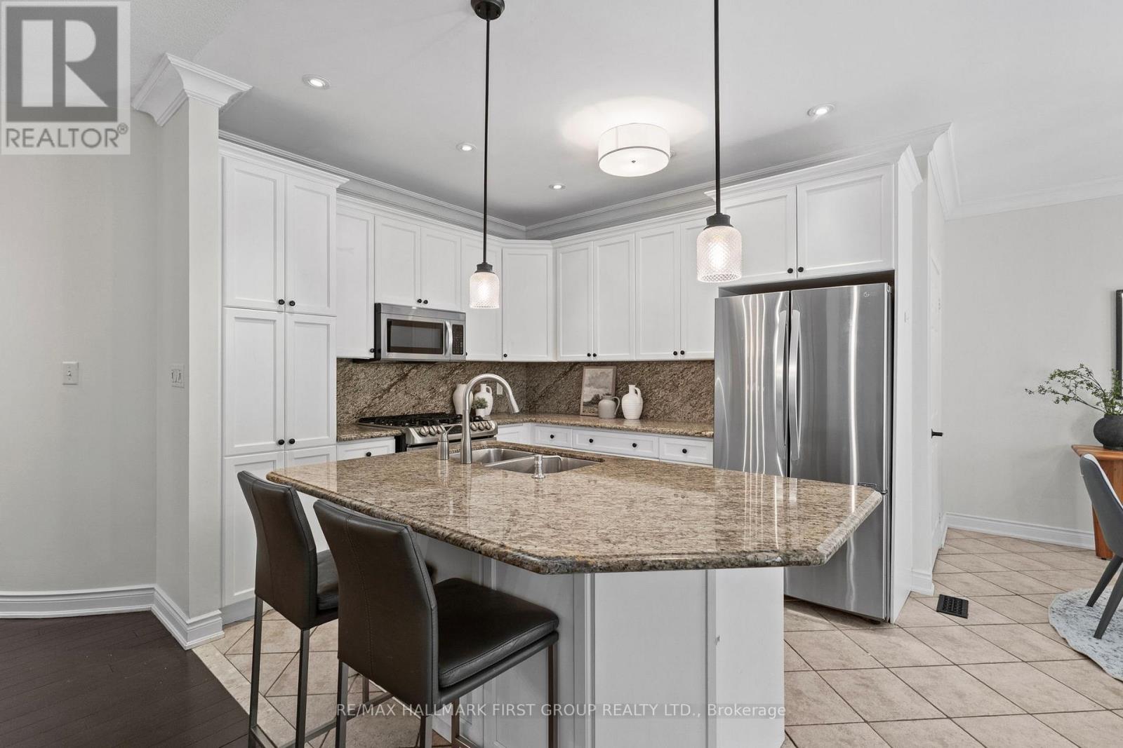 3040 Ferguson Drive, Burlington, Ontario L7M 0G5 - Photo 8 - W13637844