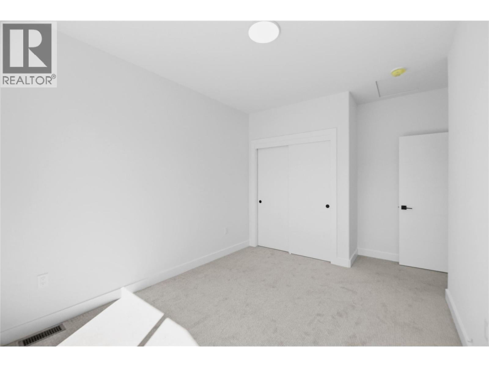 143 Green Avenue Unit# 101, Penticton, British Columbia  V2A 3S9 - Photo 35 - 10371592