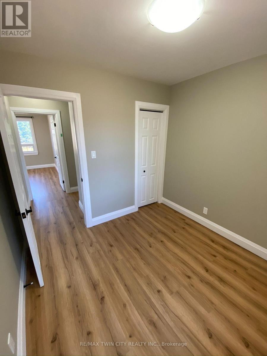 Main Floor - 25 Hickery Place, Brantford, Ontario  N3S 3C7 - Photo 14 - X13637866
