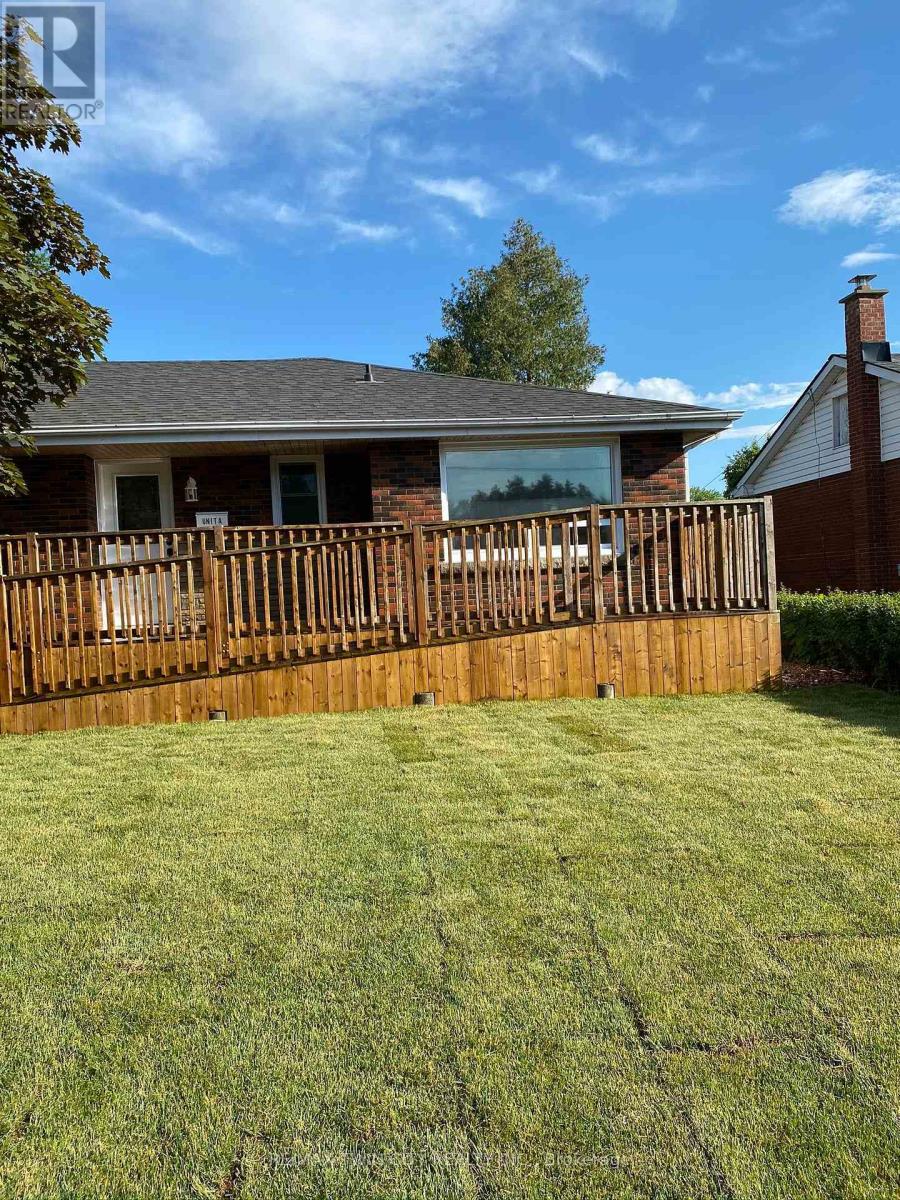 Main Floor - 25 Hickery Place, Brantford, Ontario  N3S 3C7 - Photo 3 - X13637866
