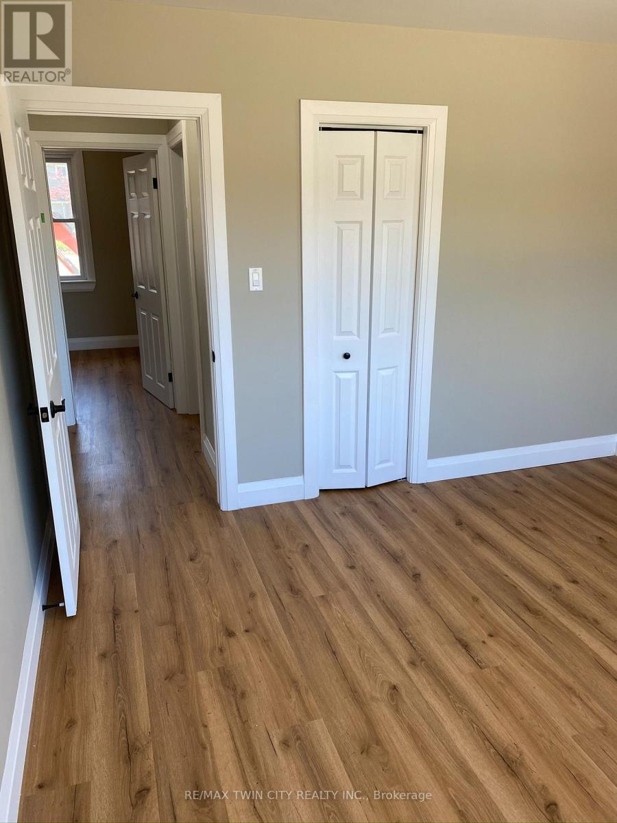 Main Floor - 25 Hickery Place, Brantford, Ontario  N3S 3C7 - Photo 7 - X13637866
