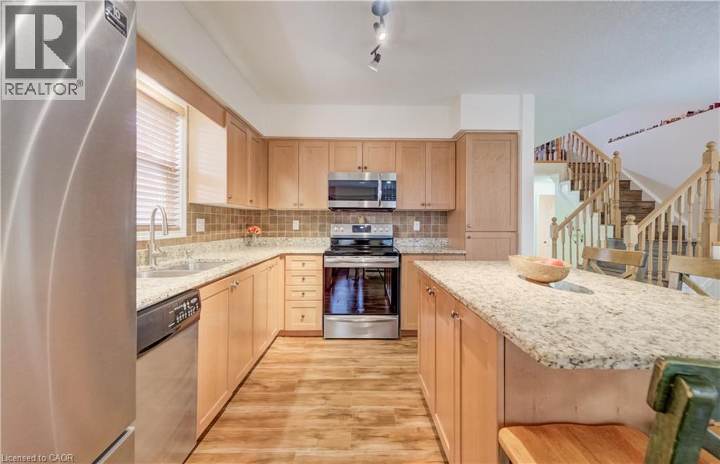 521 Snowdrop Court, Kitchener, Ontario  N2E 4G4 - Photo 6 - 40852829