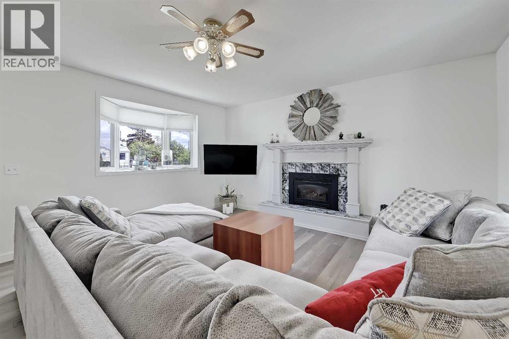 7443 Ogden Road Se, Calgary, Alberta  T2C 1B9 - Photo 3 - A2320643