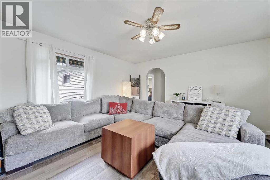 7443 Ogden Road Se, Calgary, Alberta  T2C 1B9 - Photo 4 - A2320643