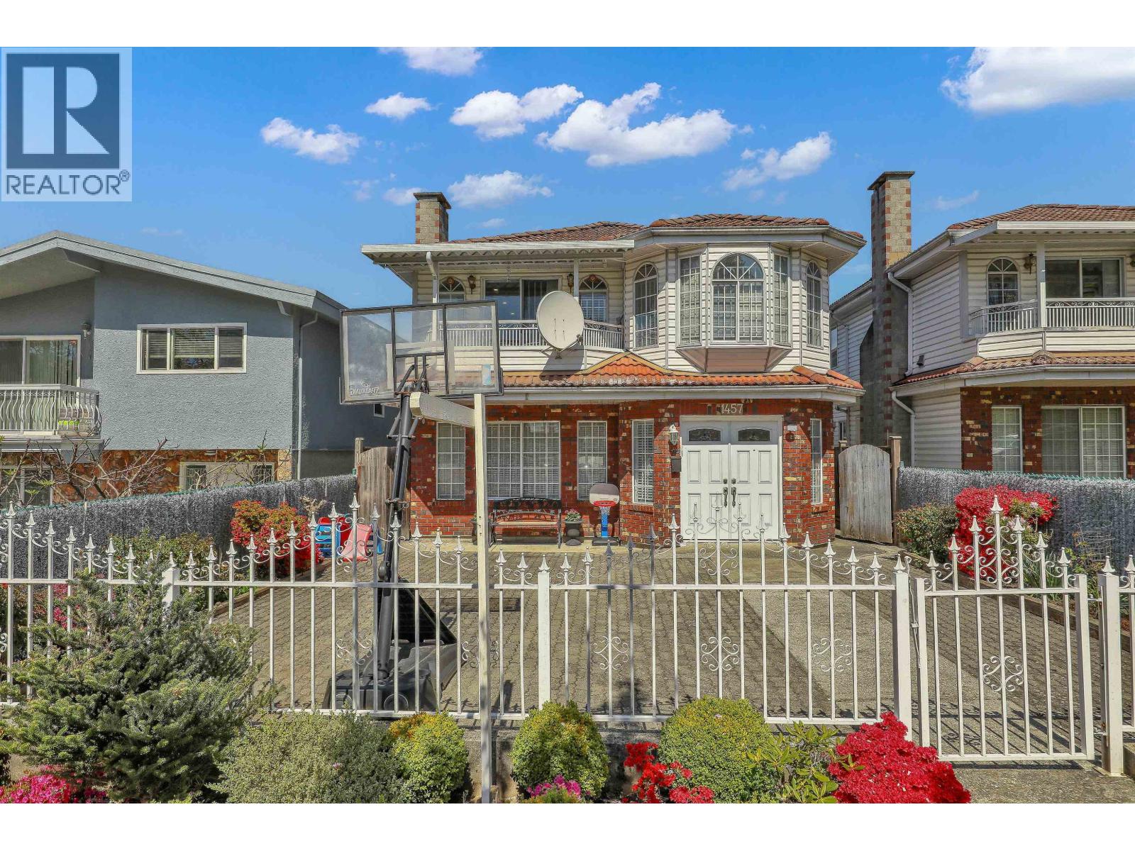 1457 E 18th Avenue, Vancouver, British Columbia  V5N 2H2 - Photo 2 - R3152185