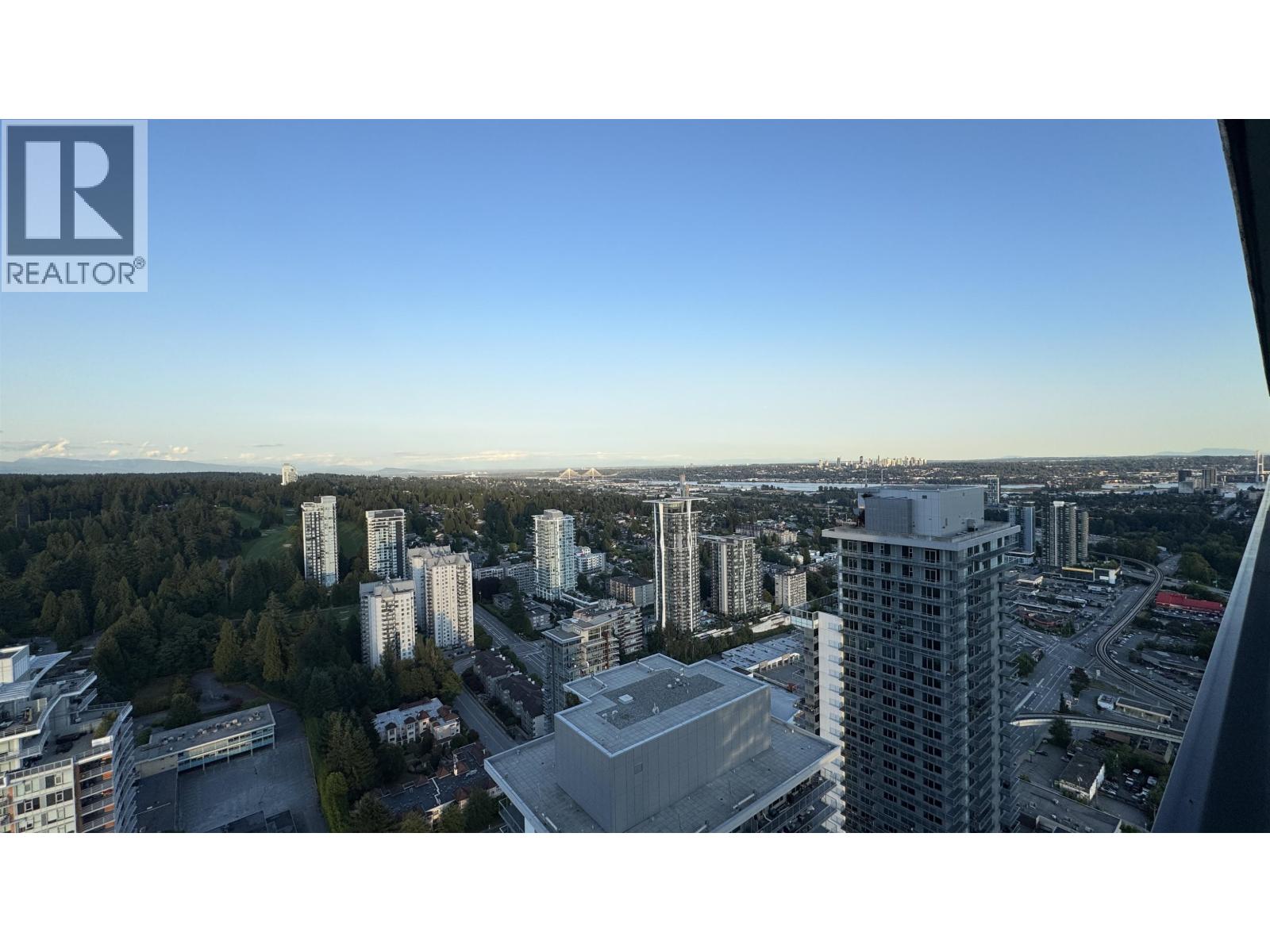 4302 3809 EVERGREEN PLACE, Burnaby, British Columbia