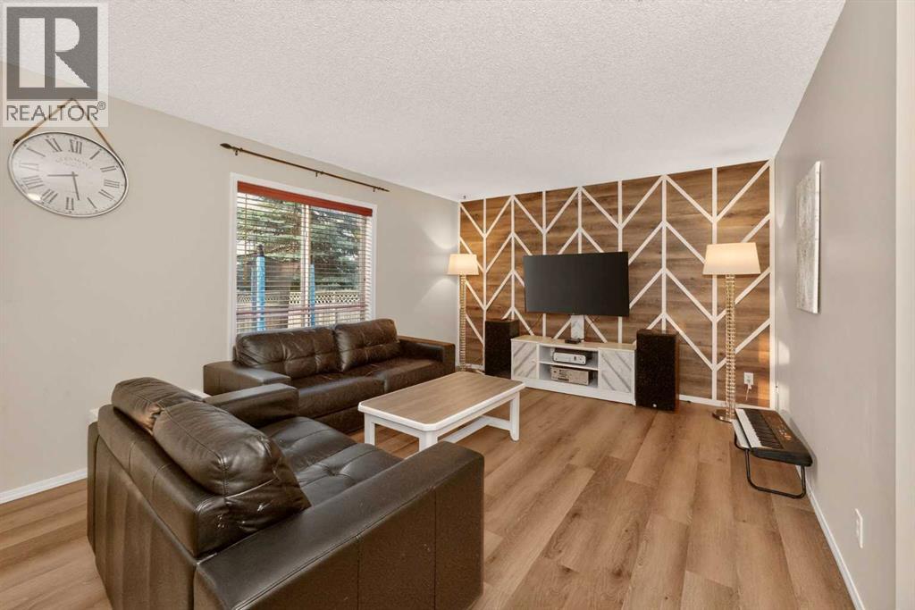 137 Douglas Glen Manor SE, Calgary, Alberta  T2Z 3Y5 - Photo 24 - A2332193