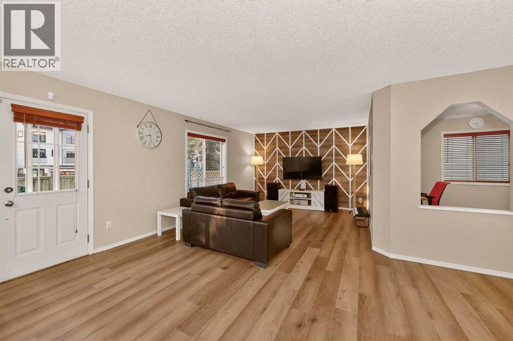 137 Douglas Glen Manor SE, Calgary, Alberta  T2Z 3Y5 - Photo 25 - A2332193