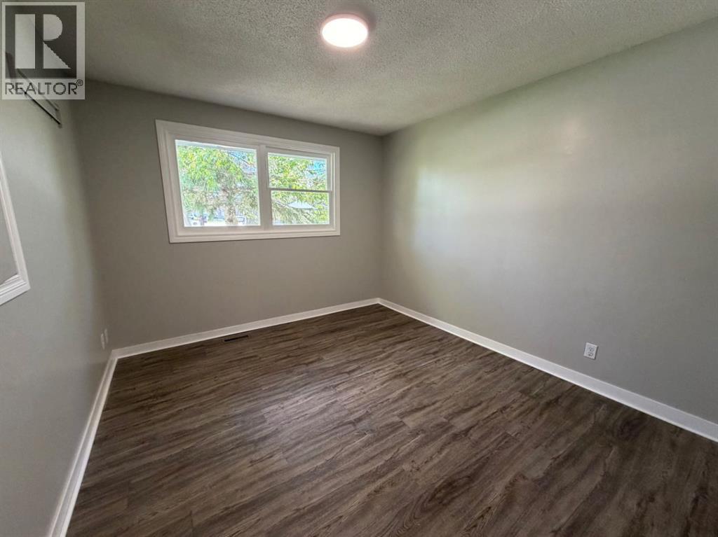 3593 54 Avenue Crescent, Red Deer, Alberta  T4N 4L7 - Photo 6 - A2326014