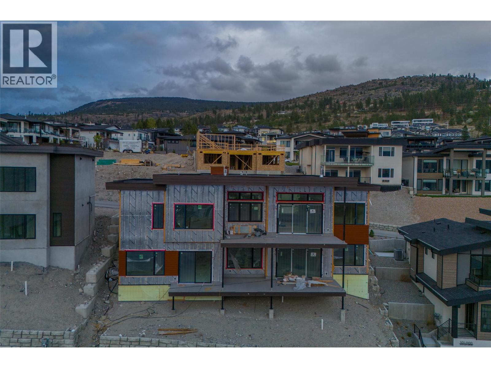 1096 Antler Drive, Penticton, British Columbia  V2A 0C8 - Photo 2 - 10395160
