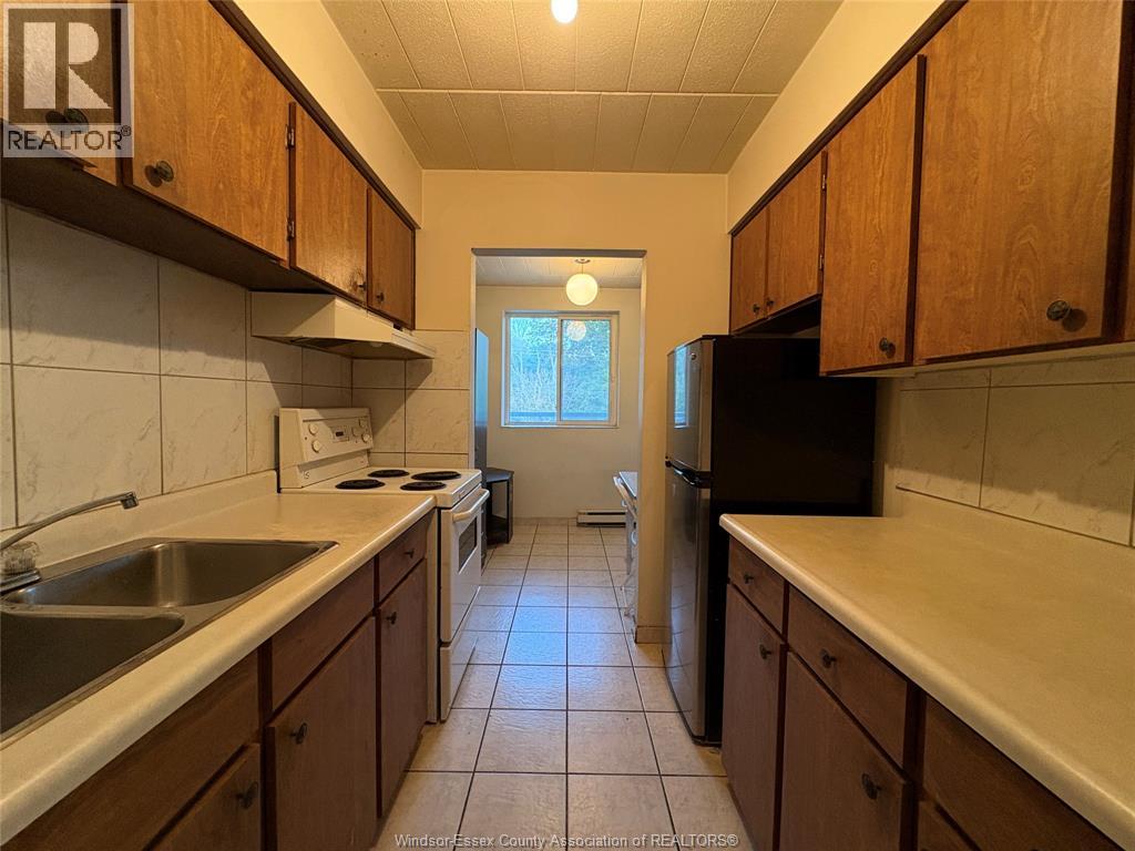 3044 Sandwich Unit# 302, Windsor, Ontario  N9C 1A4 - Photo 7 - 26017953