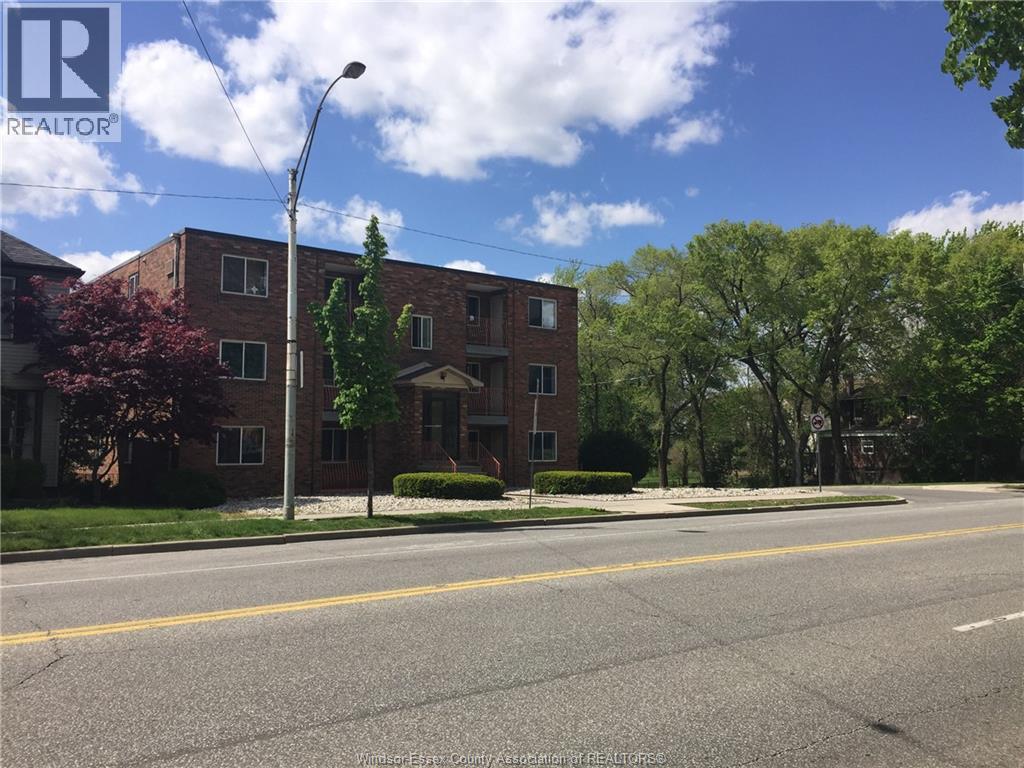 3044 SANDWICH Unit# 302, Windsor, Ontario