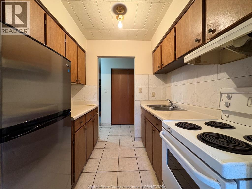 3044 Sandwich Unit# 302, Windsor, Ontario  N9C 1A4 - Photo 6 - 26017953