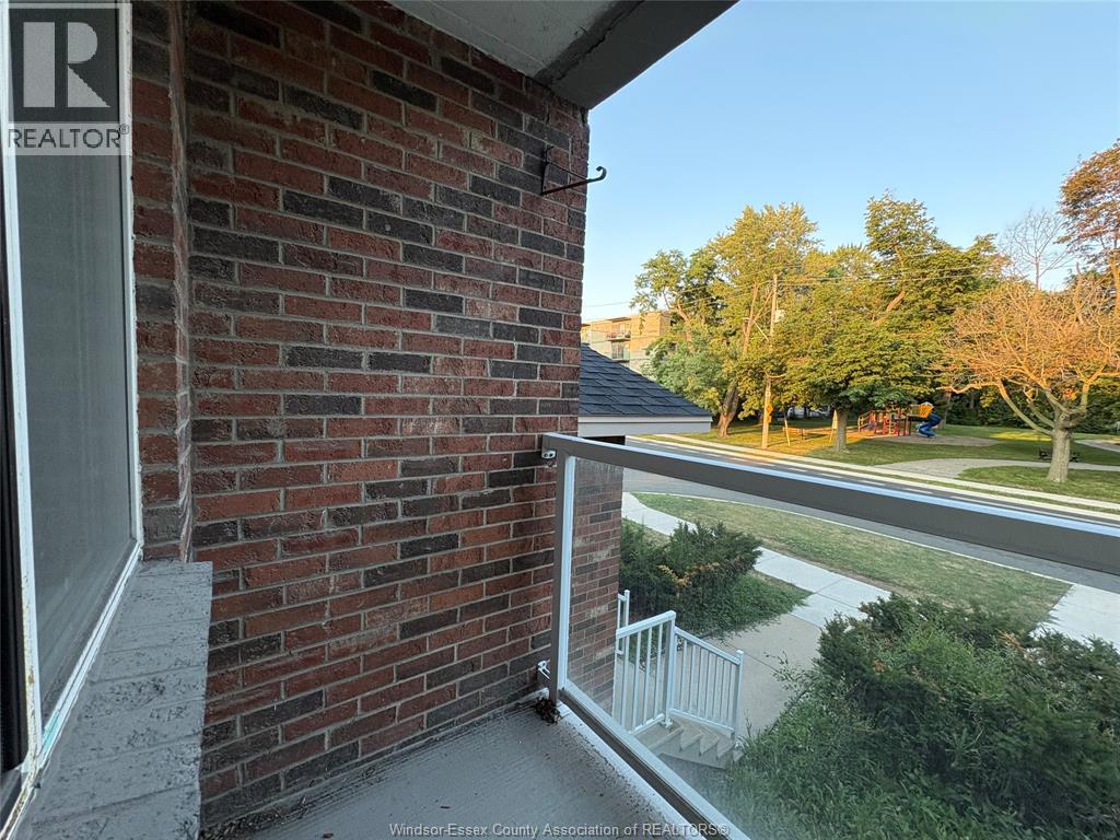 3044 Sandwich Unit# 302, Windsor, Ontario  N9C 1A4 - Photo 16 - 26017953