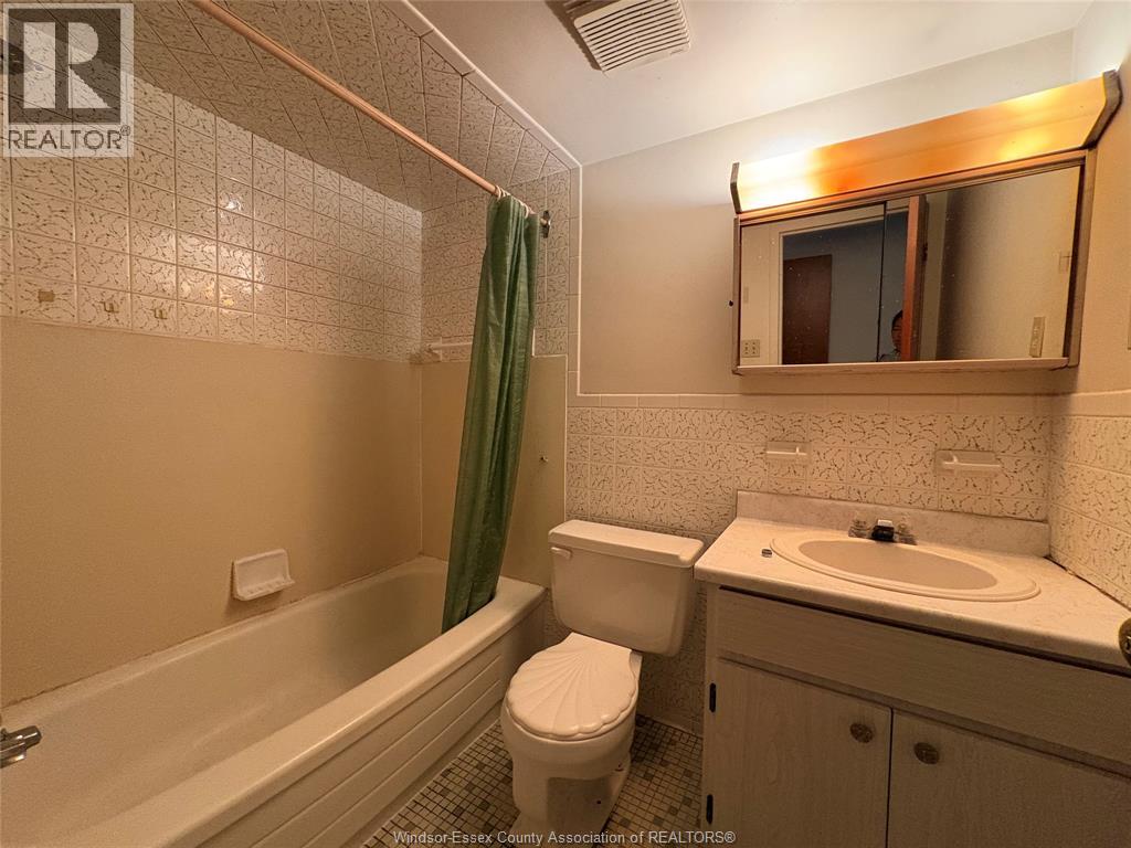 3044 Sandwich Unit# 202, Windsor, Ontario  N9C 1A4 - Photo 16 - 26017954