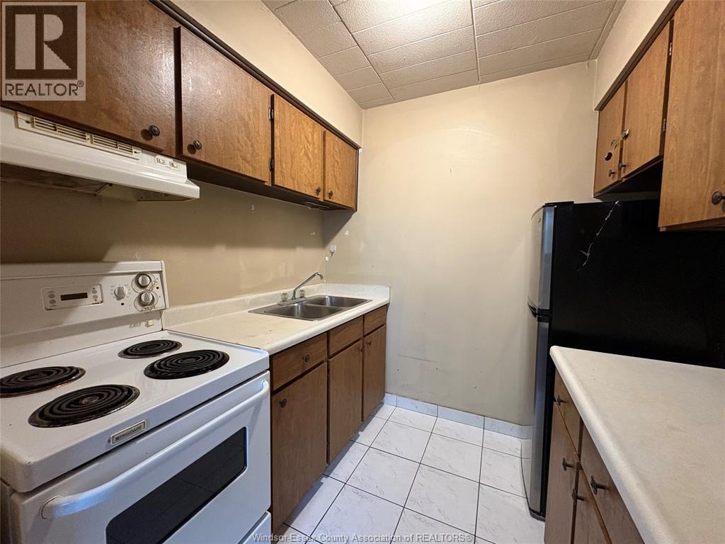 3044 Sandwich Unit# 203, Windsor, Ontario  N9C 1A4 - Photo 6 - 26017952