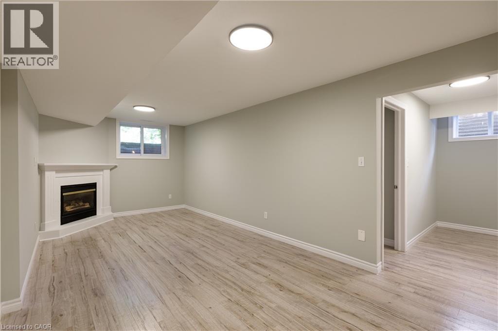 907 Doon Village Road, Kitchener, Ontario  N2P 1A1 - Photo 35 - 40850811