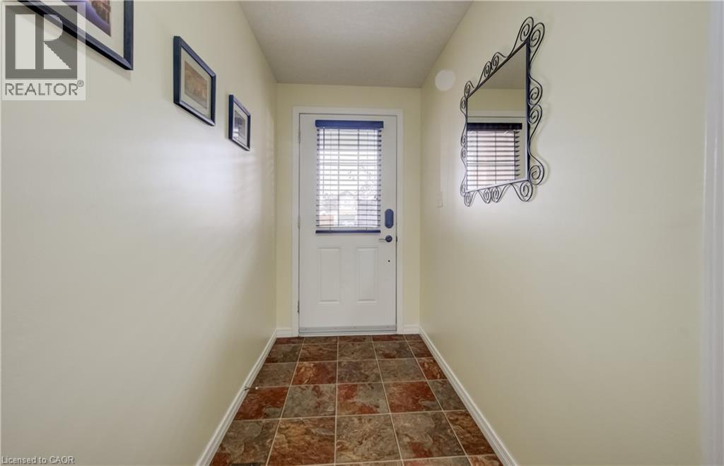 521 Snowdrop Court, Kitchener, Ontario  N2E 4G4 - Photo 4 - 40852829
